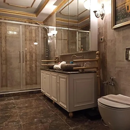 Majestic Luxury House アパート ハニア