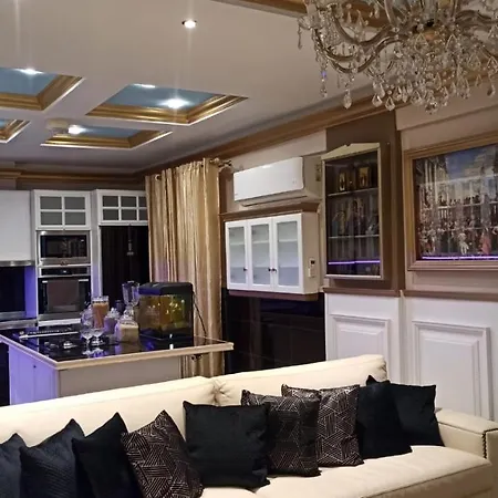 Majestic Luxury House *