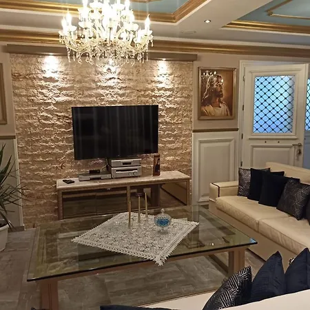 Majestic Luxury House Hanya